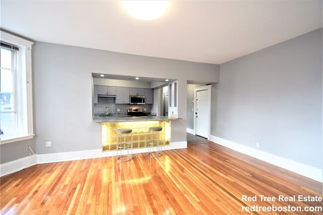 Photo - 83 Glenville Ave