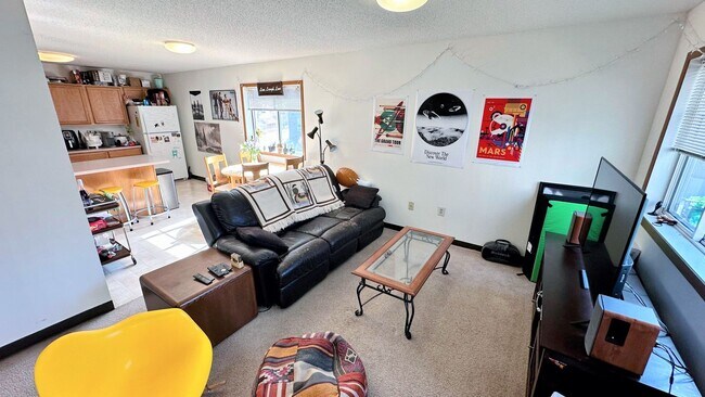 Photo - 133 27th Ave SE Unit 3