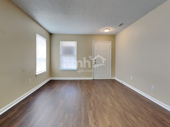 Photo - 1783 Blue Lake Dr