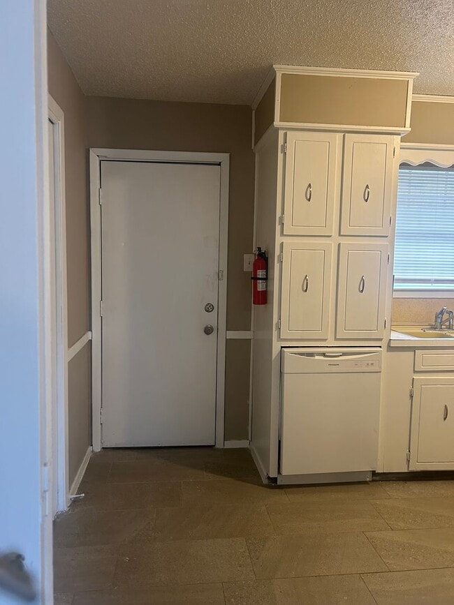 Photo - 5707 Sorenson St Unit B