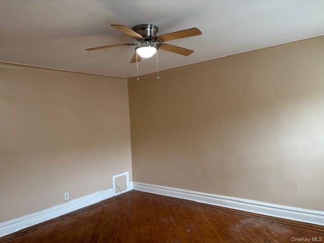 Photo - 688 E 43rd St Unit 2nd Floor