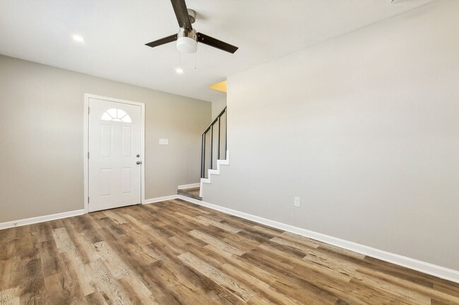 Photo - Section 8 Only | Renovated 2BR / 1.5BA | 1,020 Sq Ft Townhouse Unit 1124 #20
