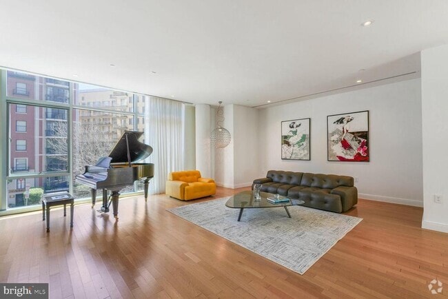 Building Photo - 1177 22nd St NW Unit 2K Rental