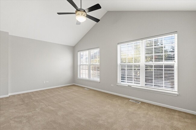 Photo - 3817 N Milwaukee Ave