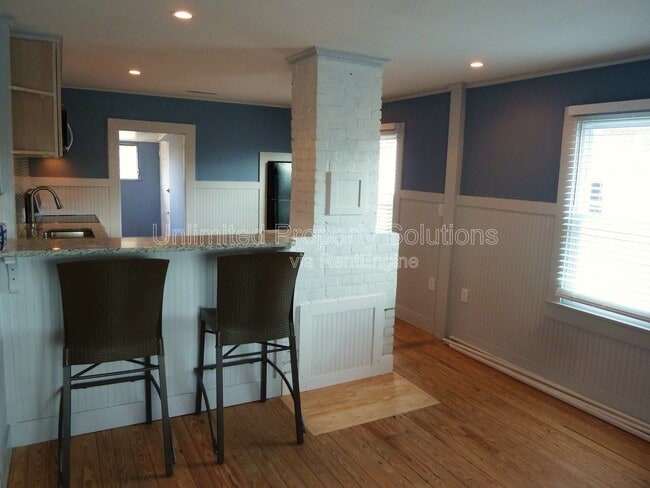 Photo - 204 Cape Fear Blvd