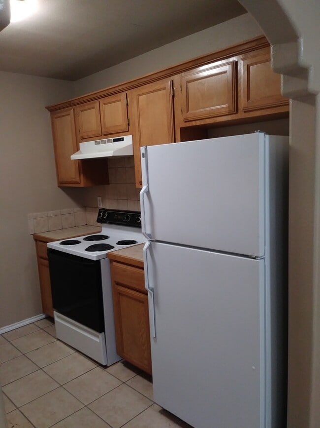 Photo - 714 Sonesta Dr Unit 3