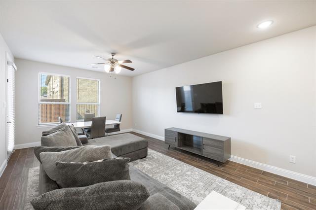 Photo - 1014 MJ Brown St