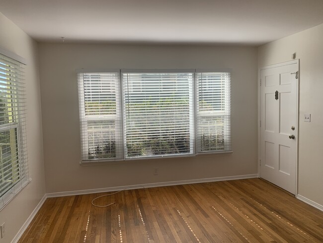 Living Room - 7125 Kittyhawk Ave Apartments Unit 7125