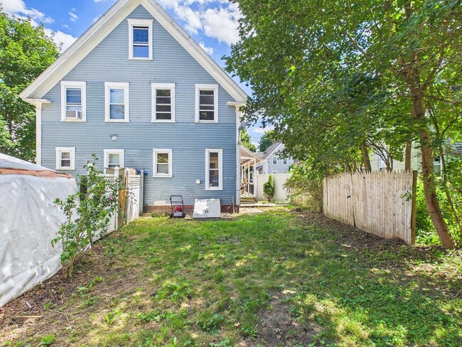 6 Waverly St