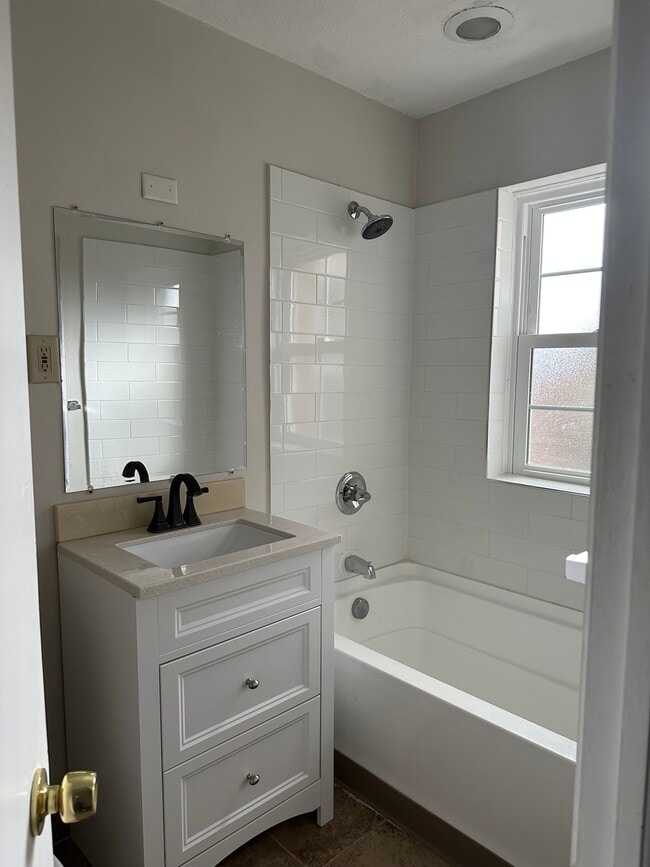 Photo - 19406 Van Aken Blvd