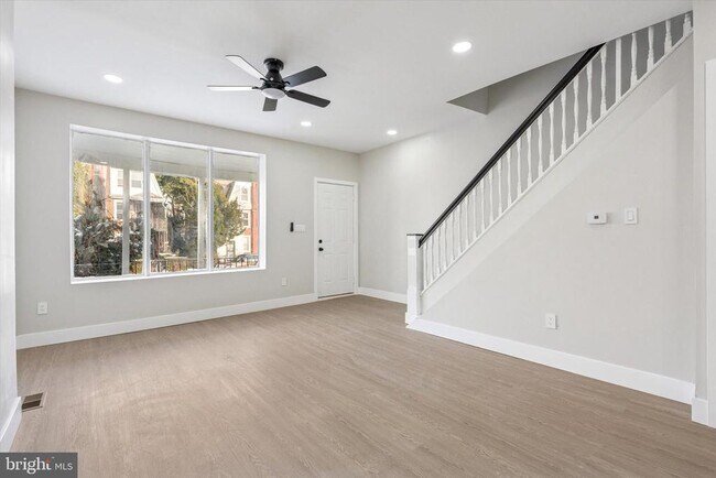 Photo - 5518 Chew Ave