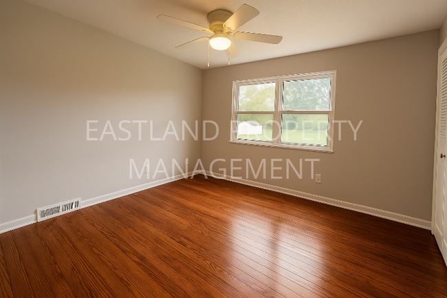 Photo - 1719 W Bancroft St