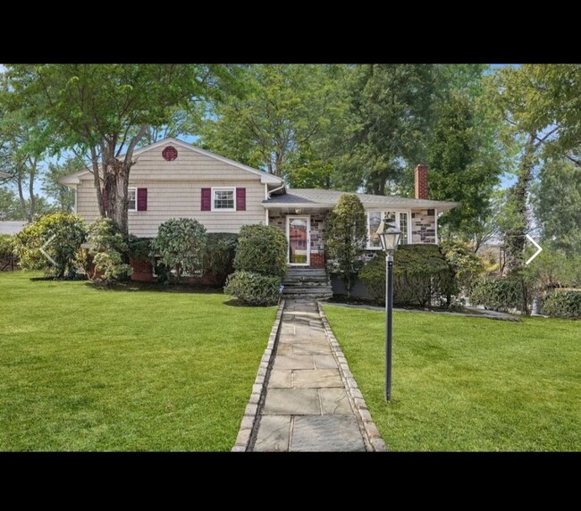 Charming 4BR House in Scarsdale - Charming 4BR House in Scarsdale