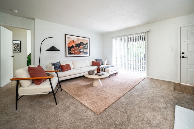 ReNew on Ridgewood Apartments