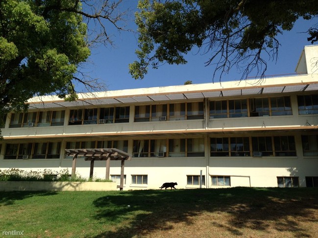 2-Outside Front Building - Sequoia Dawn Apartments