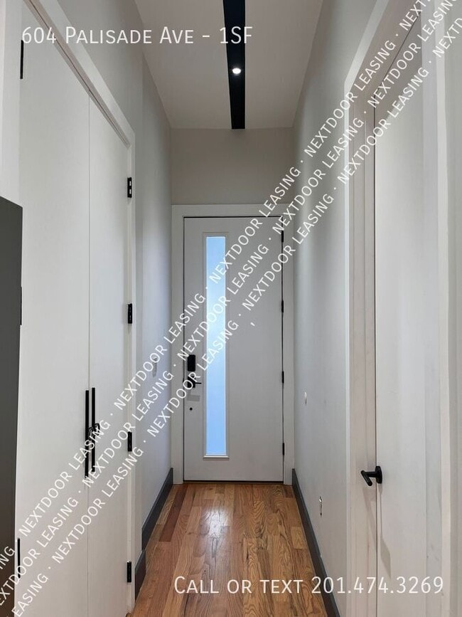 Photo - 604 Palisade Ave