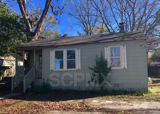 Building Photo - 2653 Lawrence Ave