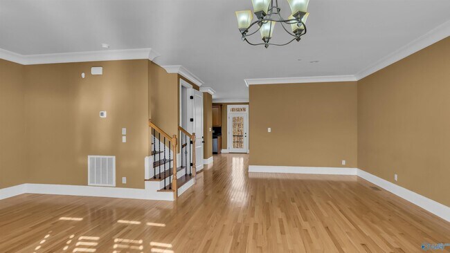 Photo - 107 Grove Park Ln