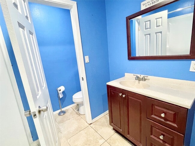 Photo - 8302 Coastway Ln