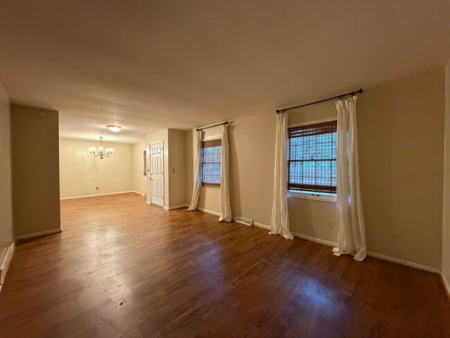 Photo - 19 Briarcliff Rd