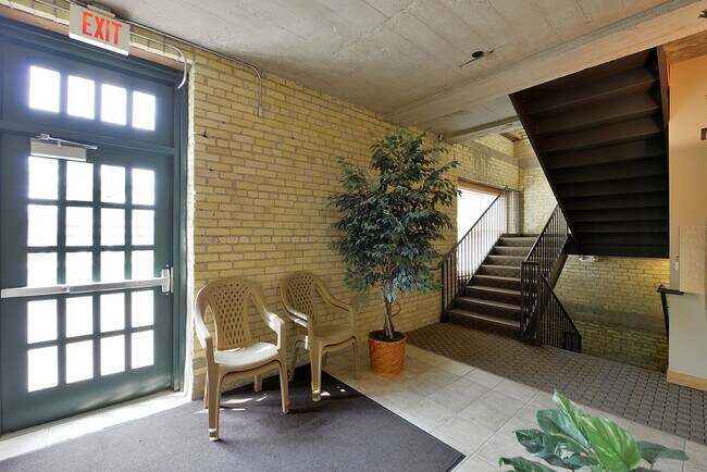 Photo - Freighthouse Flats Apartments