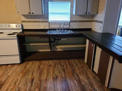 Photo - 7255 Macklin St