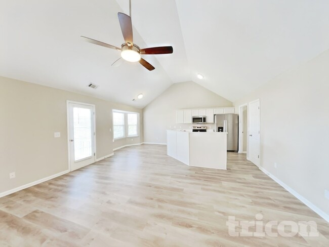 Photo - 1889 Olive Cir