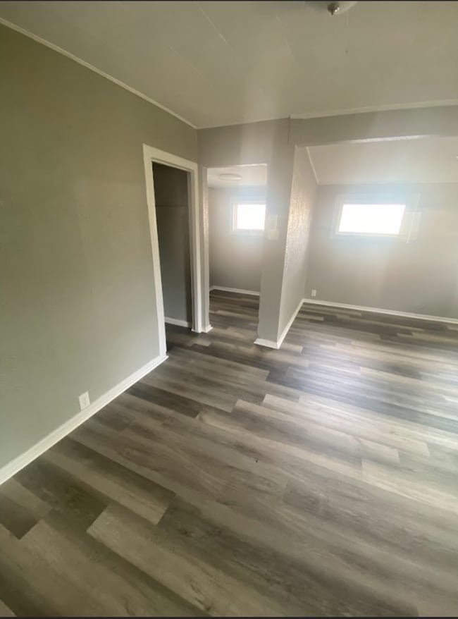 157 1/2-157 1/2 Stafford Ave Unit 157