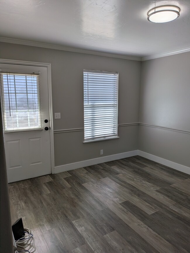 Photo - 1050 S Orem Blvd Unit 1050 S Orem Blvd