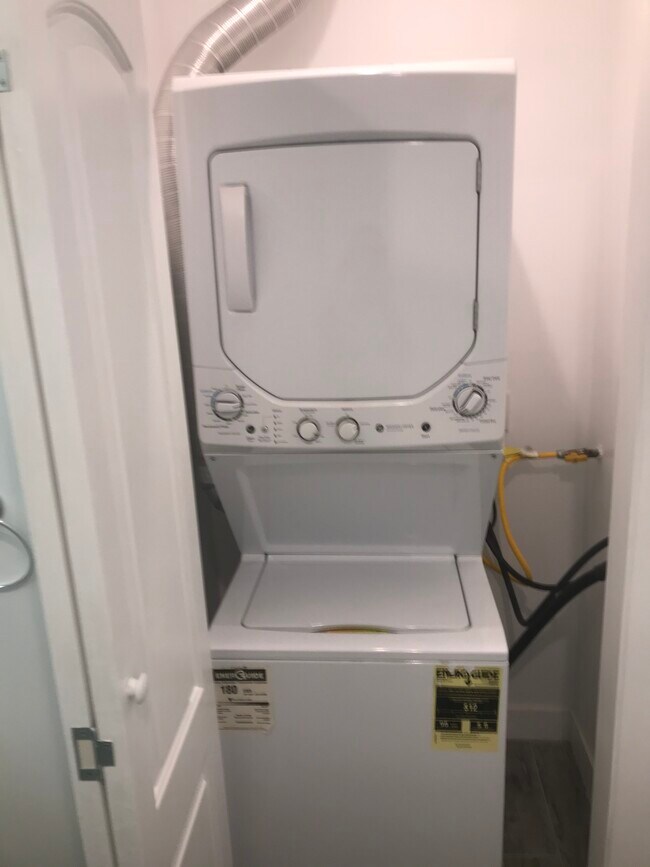 Photo - 2544 S Bentley Ave