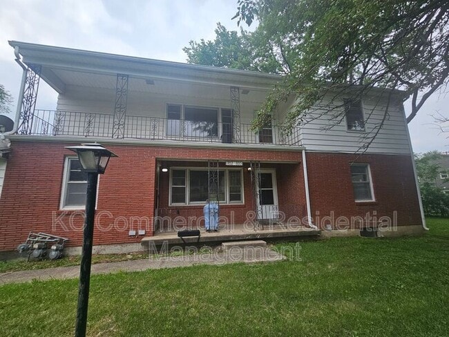 Photo - 800 E 75th Terrace House