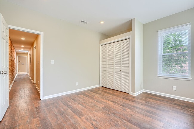 Photo - 446 N Linwood Ave Unit 2