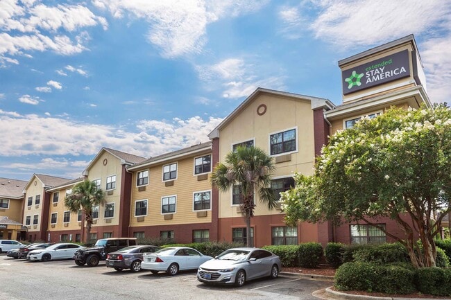 Building Photo - Furnished Studio-Wilmington - New Centre D... Rental