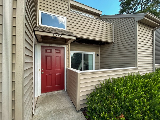 Photo - 1378 Bradley Drive Unit 3