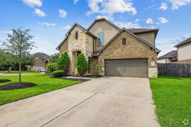 Building Photo - 28710 Brownwood Lake Dr Rental