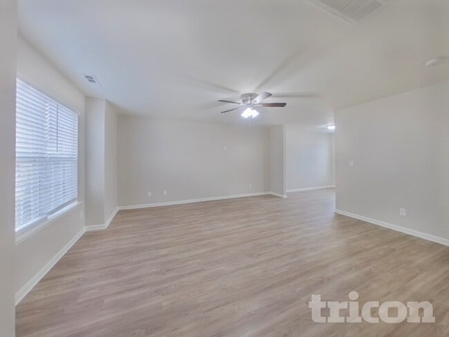 Photo - 7117 Roaming Path Ct