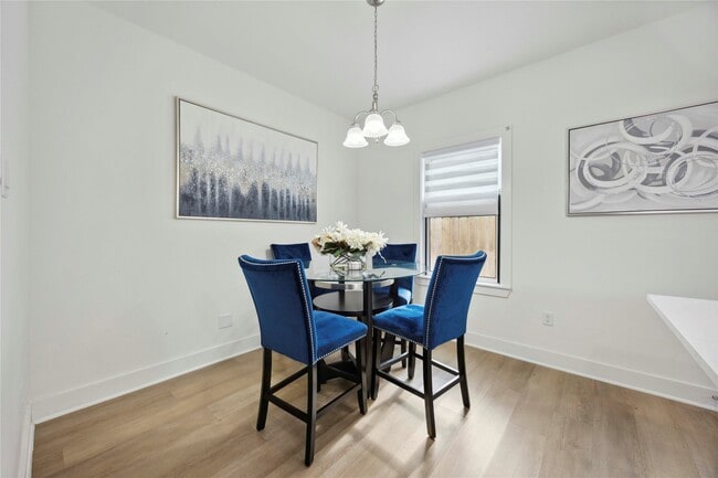 Photo - 8804 Knox St