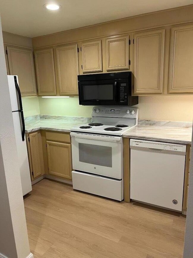 Photo - 550 Ortega Ave