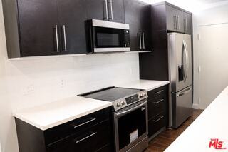 Photo - 1525 Hayworth Ave