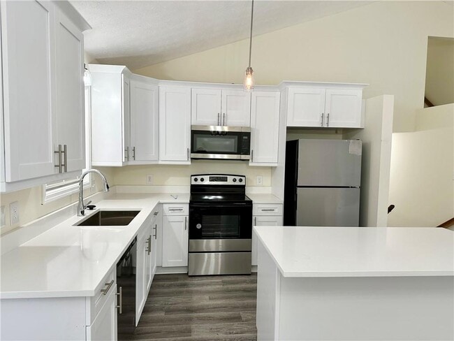 Photo - 60 Bacchus Dr