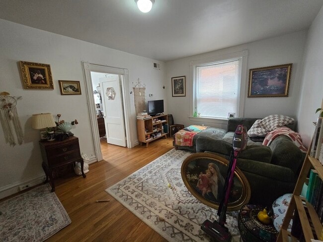 Photo - 3125 Hanover Ave