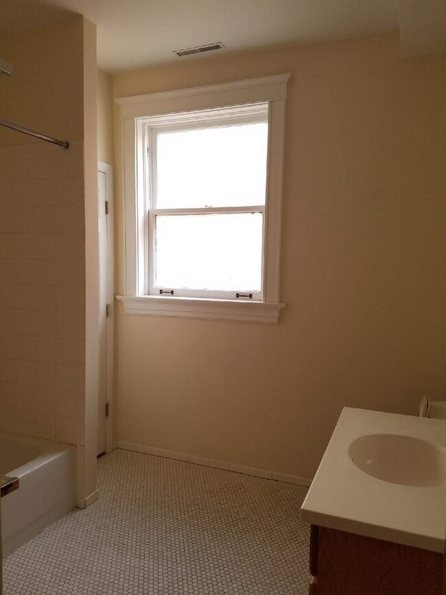 Photo - 5798 Pershing Ave Unit 1E