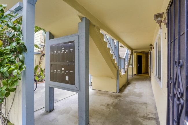 1239 Hornblend St Unit 1