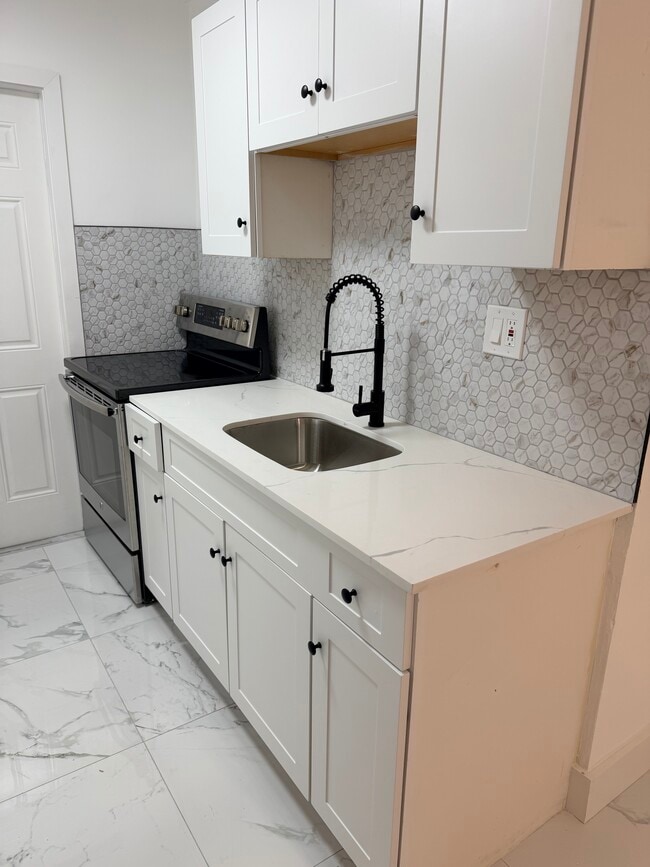 Photo - 1225 NW 2nd St Unidad #3