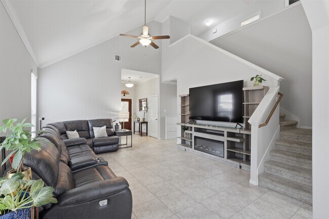 Photo - 2244 Ivy Wall Dr
