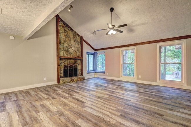 Photo - 2685 Peachtree Walk