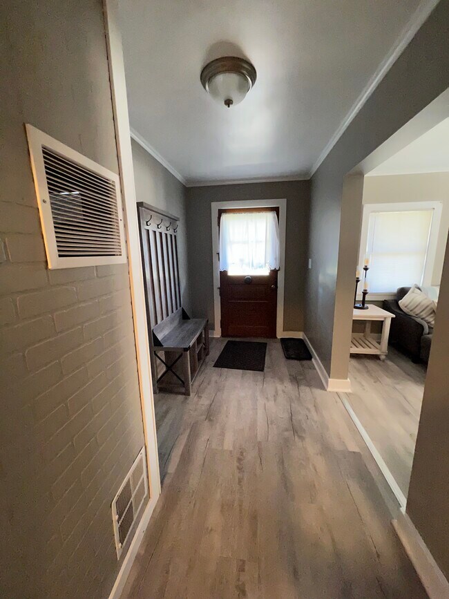 Photo - 204 N Teal Lake Ave