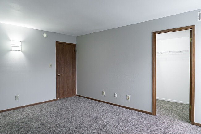 Marblehead - Bedroom 1