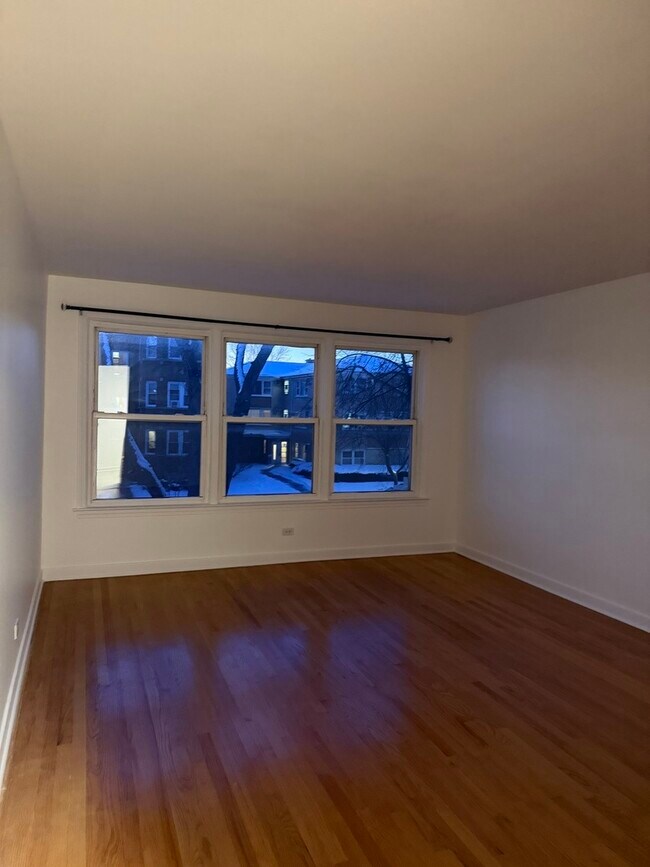 Photo - 8115 Kilpatrick Ave