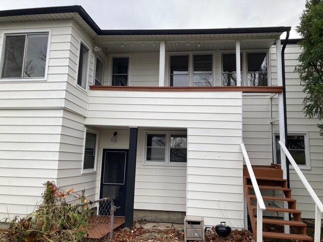 Photo - 3097 Lincolnview St Unit #2